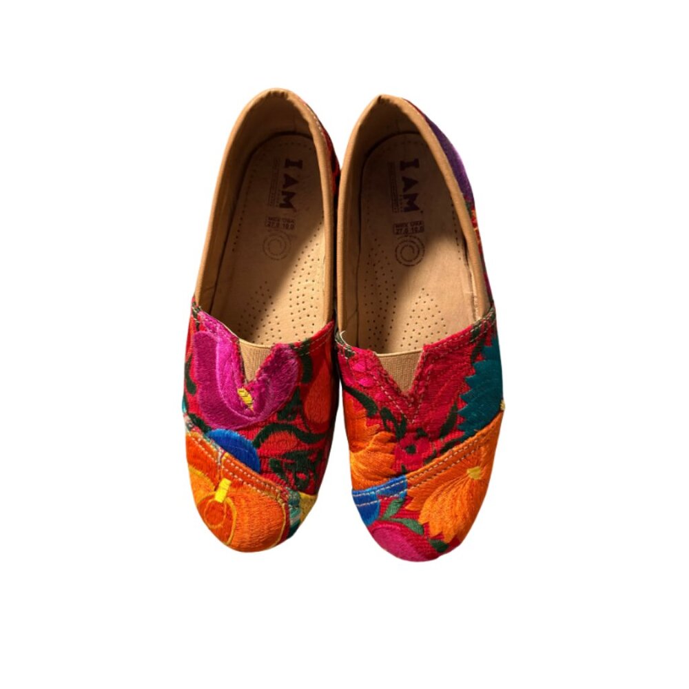 ✨ IAM Embroidered Statement Shoes – Size 10 ✨